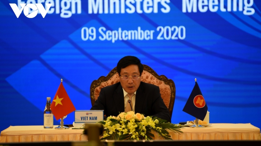 Deputy PM chairs virtual meetings with ASEAN’s partners